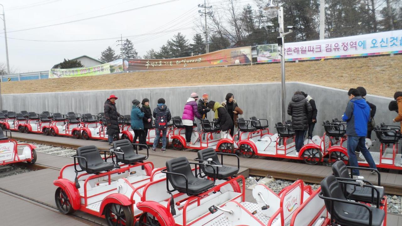 Forest Of Color Pension Hongcheon Esterno foto
