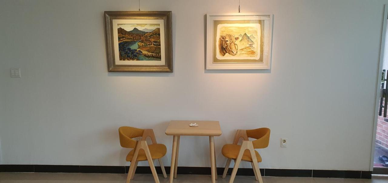 Forest Of Color Pension Hongcheon Esterno foto